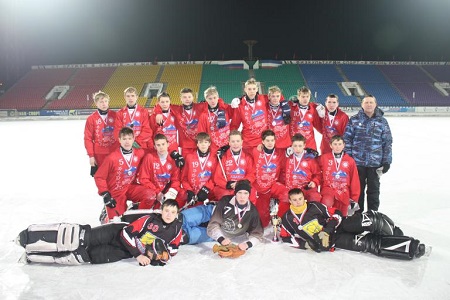 Юные хоккеисты из Абакана взяли "серебро" финала всероссийских соревнований